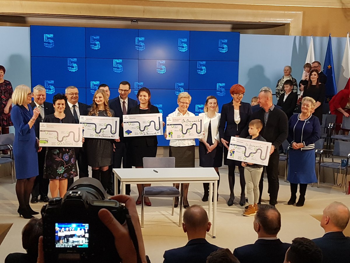 "Piątka PiS" wejdzie w życie jeszcze w tym roku