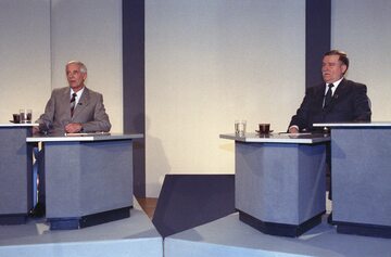 Debata telewizyjna w Belwederze Lecha Wałęsy i Alfreda Miodowicza