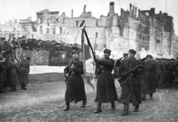 Defilada 1. Armii Wojska Polskiego w Warszawie 19 stycznia 1945 r.