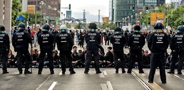 Demonstracja przeciwników fali imigrantów w Niemczech, Berlin, czerwiec 2016 r. fot. Getty Images