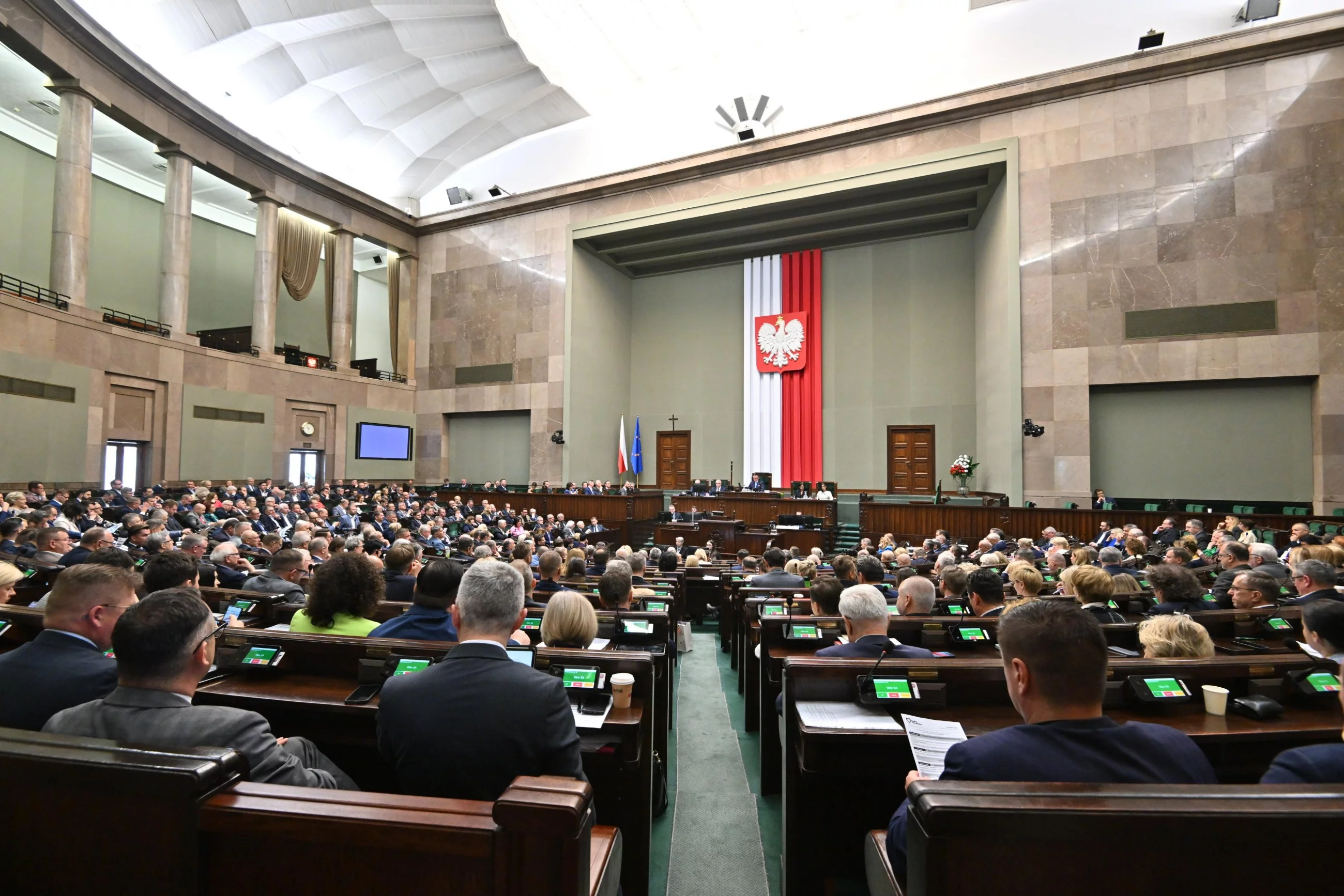 Pierwszy pakiet deregulacyjny przyjęty przez Sejm. Niemal jednomyślnie