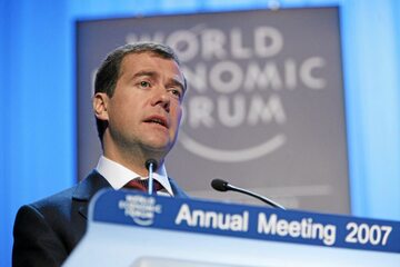 Dmitrij Miedwiediew w Davos