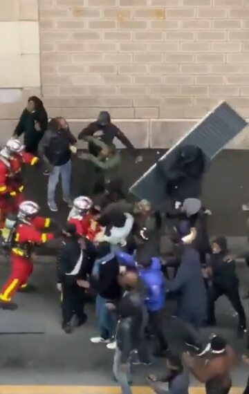 Do niebezpiecznej sytuacji doszło w piątek popołudniu, w okolicach dworca Gare de Lyon.