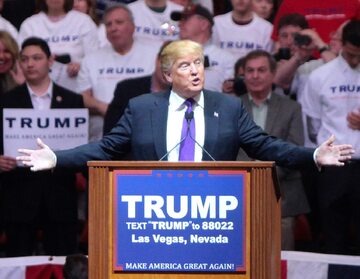 Donald Trump podczas kampanii wyborczej w 2016 r.