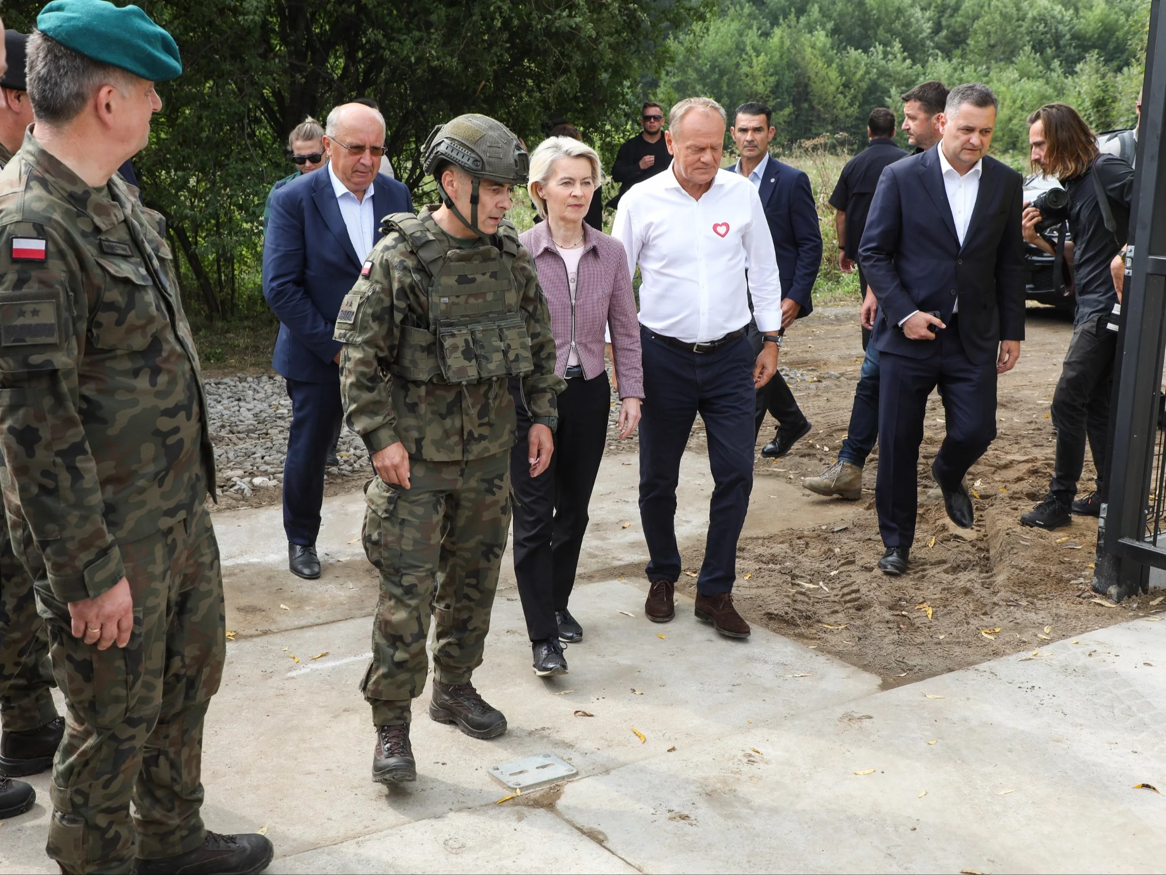 Tusk i von der Leyn na granicy z Białorusią. "Przeżyliśmy"
