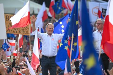 Donald Tusk na wiecu w Poznaniu