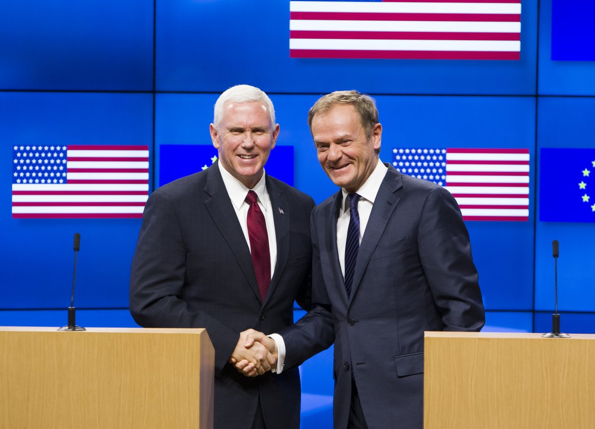 Mike Pence i Donald Tusk
