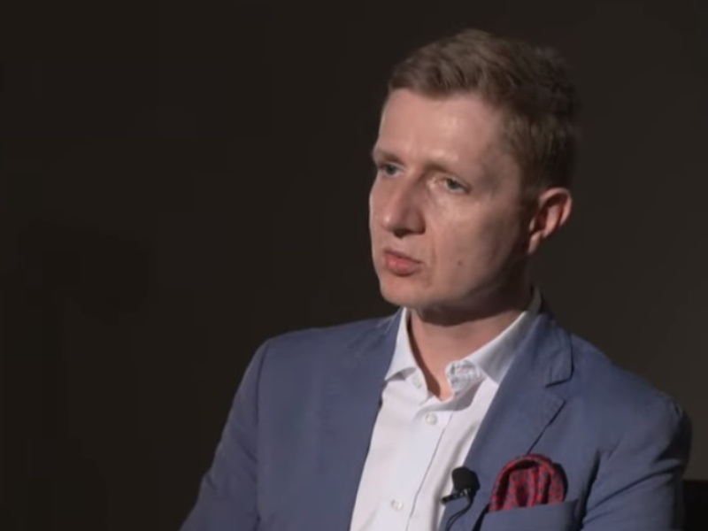 Dr Artur Bartoszewicz