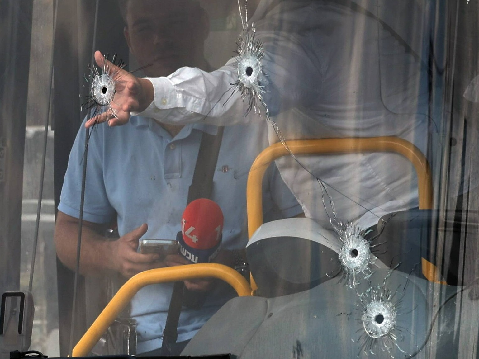 Ofiary śmiertelne strzelaniny w Jerozolimie. Polskie MSZ reaguje