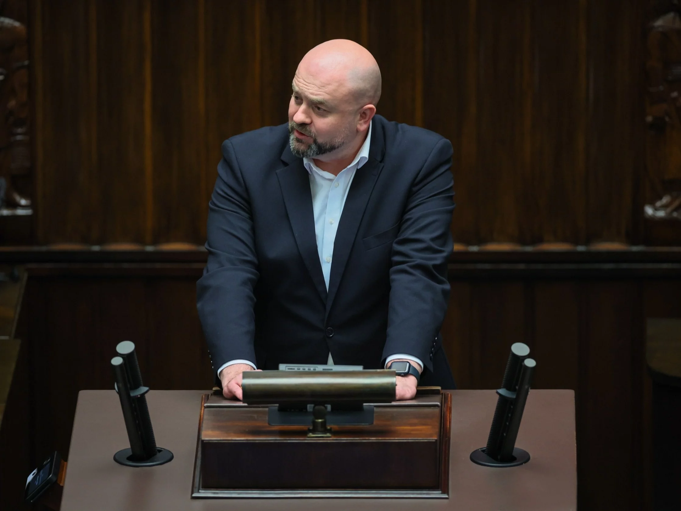 Projekt DSA w Sejmie. Konfederacja ostrzega: Cenzura metodą salami