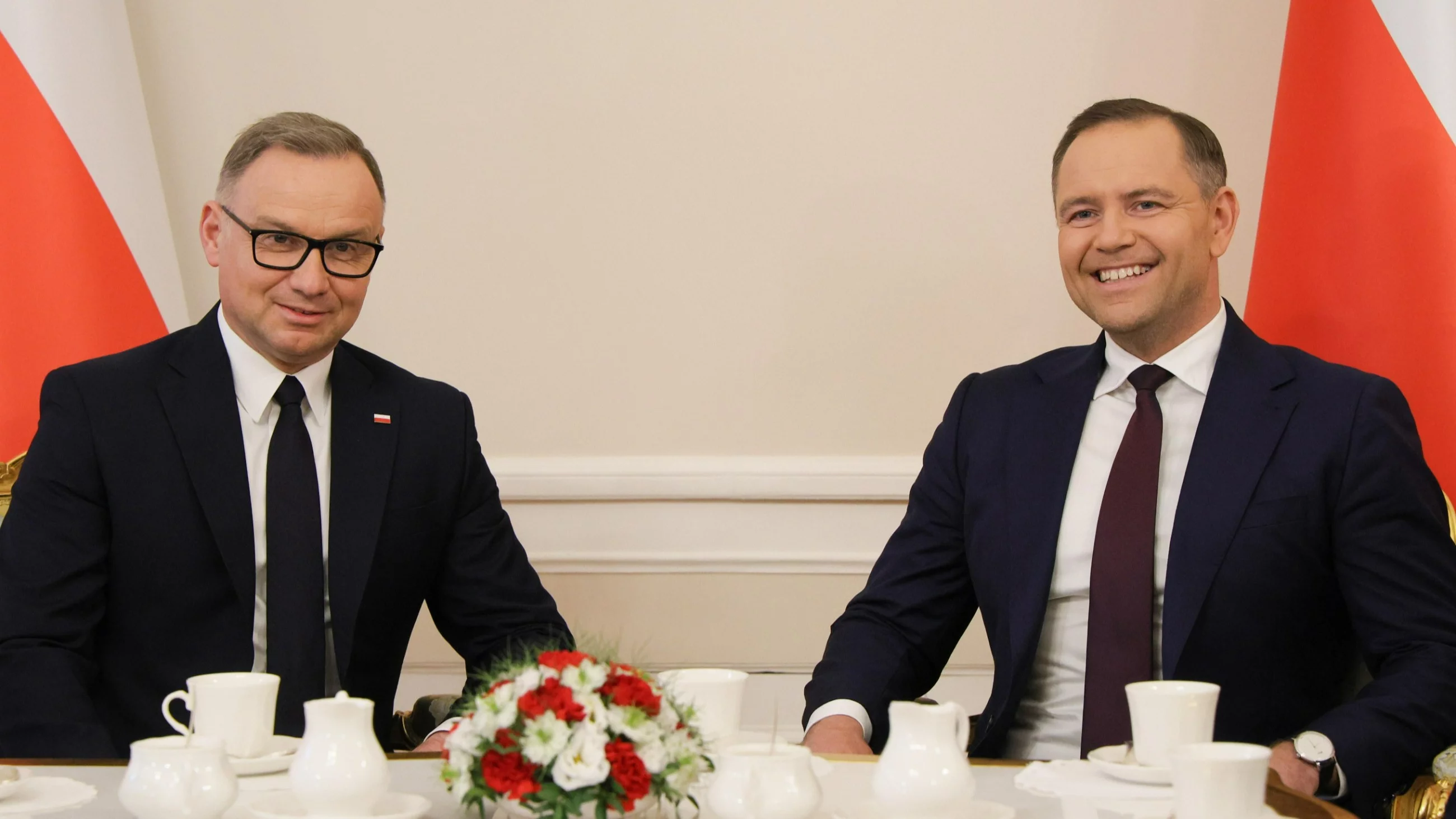 Były prezydent RP Andrzej Duda i prezydent Karol Nawrocki