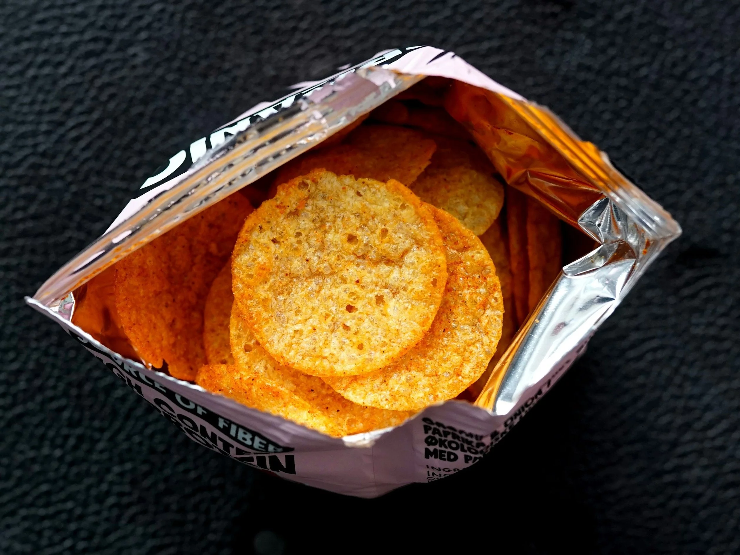 Chipsy. Zdj. ilustracyjne