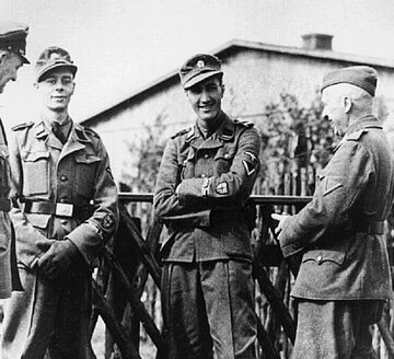 Dwaj rekruci Brytyjskiego Wolnego Korpusu: Kenneth Berry oraz Alfred Minchin. Kwiecień 1944 r.