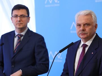 Dyrektor NIZP Grzegorz Juszczyk i wiceminister zdrowia Waldemar Kraska