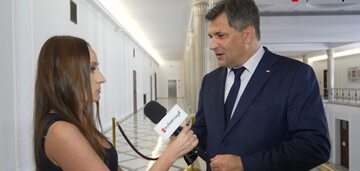 Dziennikarka "Gazety Wyborczej" Justyna Dobrosz-Oracz z posłem PiS Piotrem Kaletą.