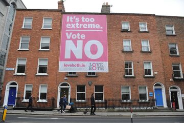 Dzisiaj w Irlandii odbędzie się referendum w sprawie aborcji
