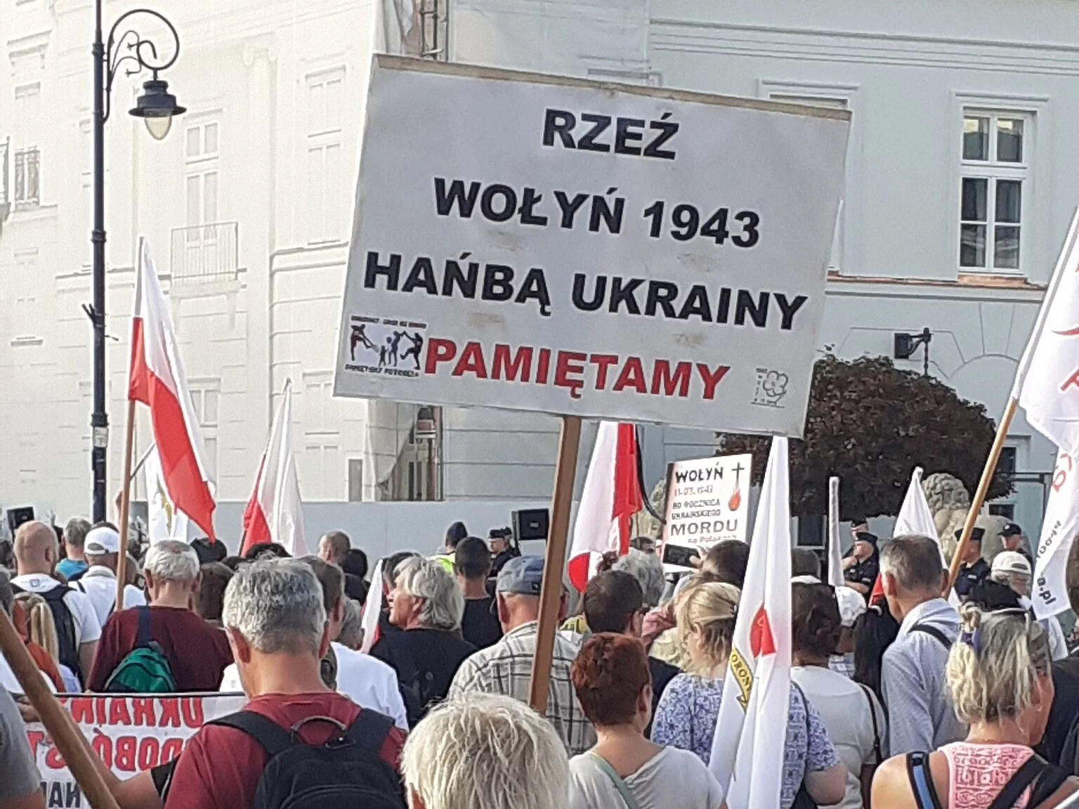 Warszawski marsz upamiętniający ofiary rzezi wołyńskiej