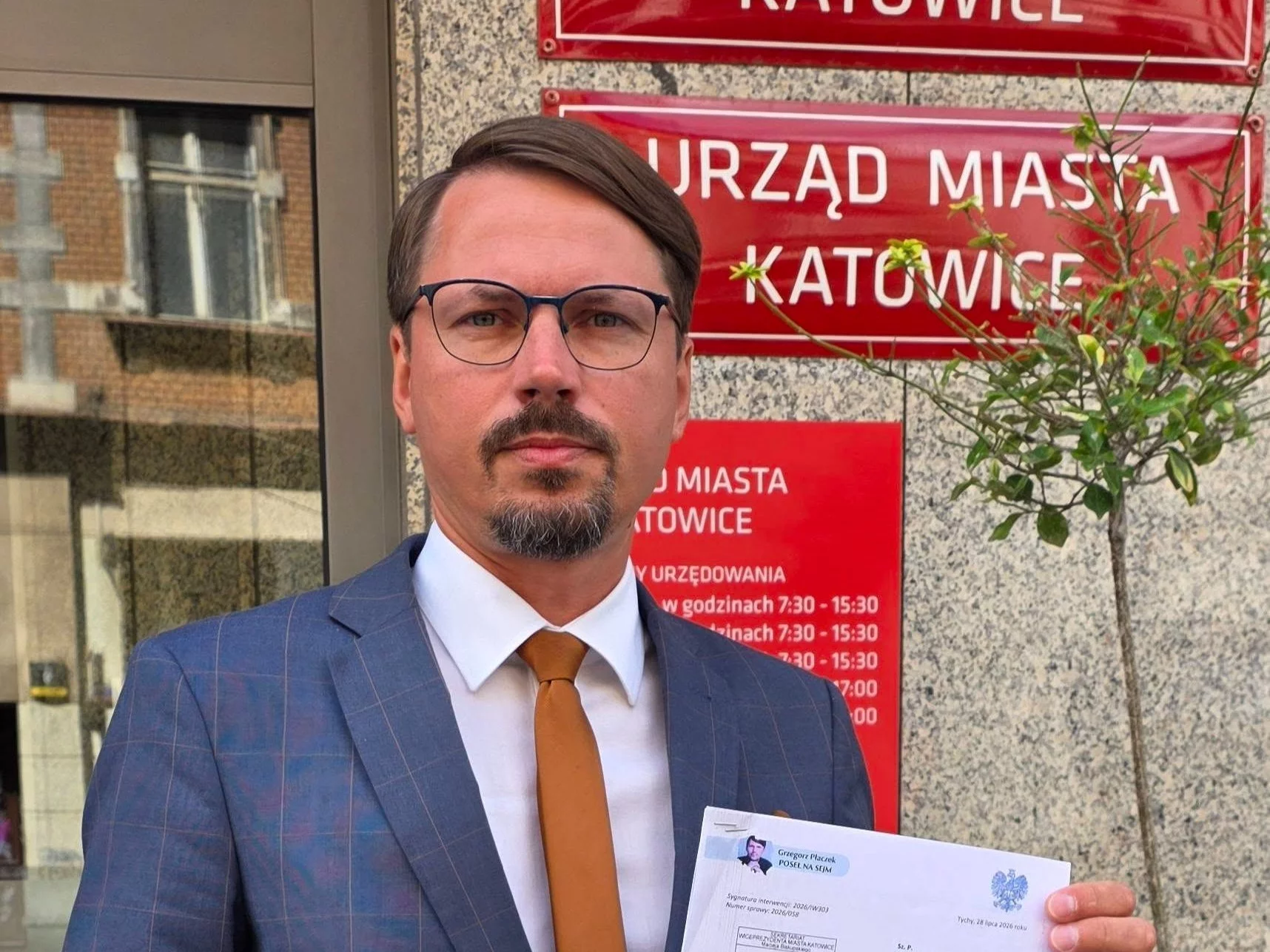 Poseł Konfederacji Grzegorz Płaczek