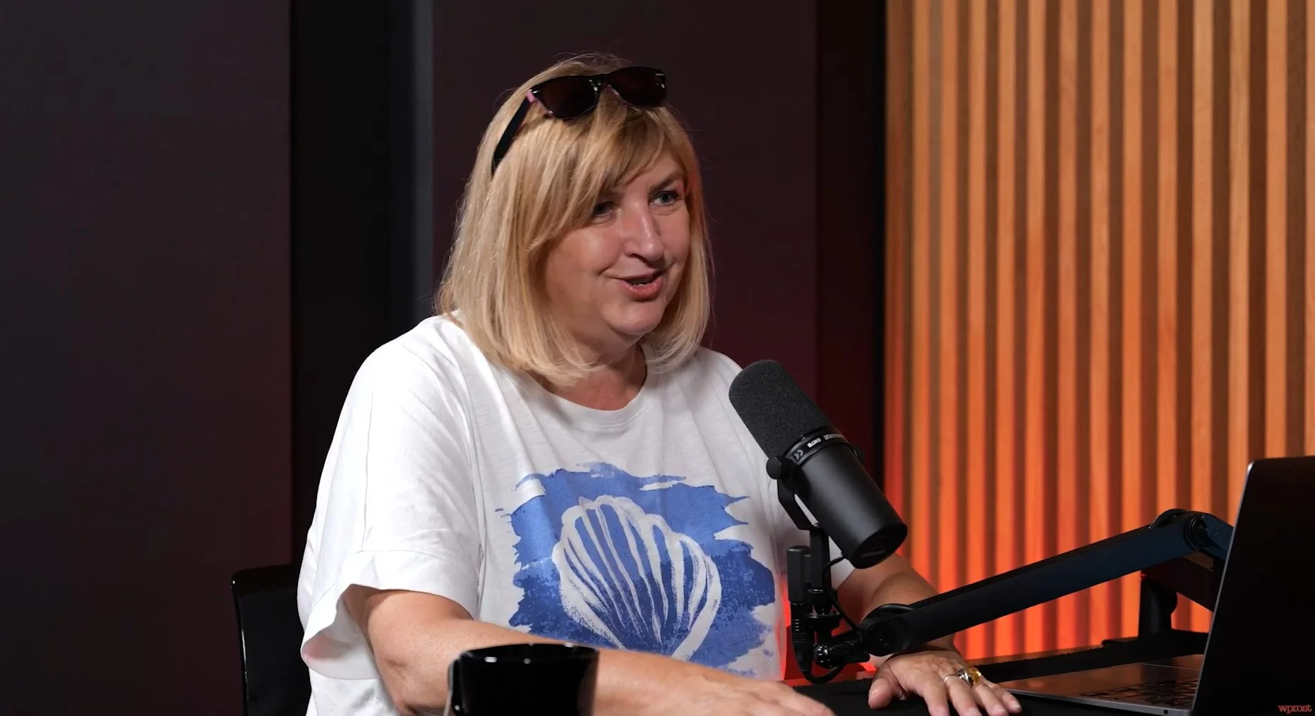 Dziennikarka Eliza Olczyk w podcaście "Niedyskrecje parlamentarne"