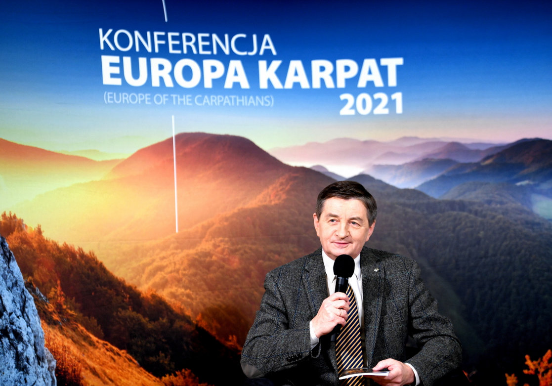 Marek Kuchciński podczas wideokonferencji "Europa Karpat"