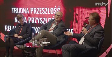 Ewa Siemaszko, Paweł Lisicki i Marek Budzisz podczas debaty "Trudna przeszłość-nowa przyszłość. Relacje polsko-ukraińskie"