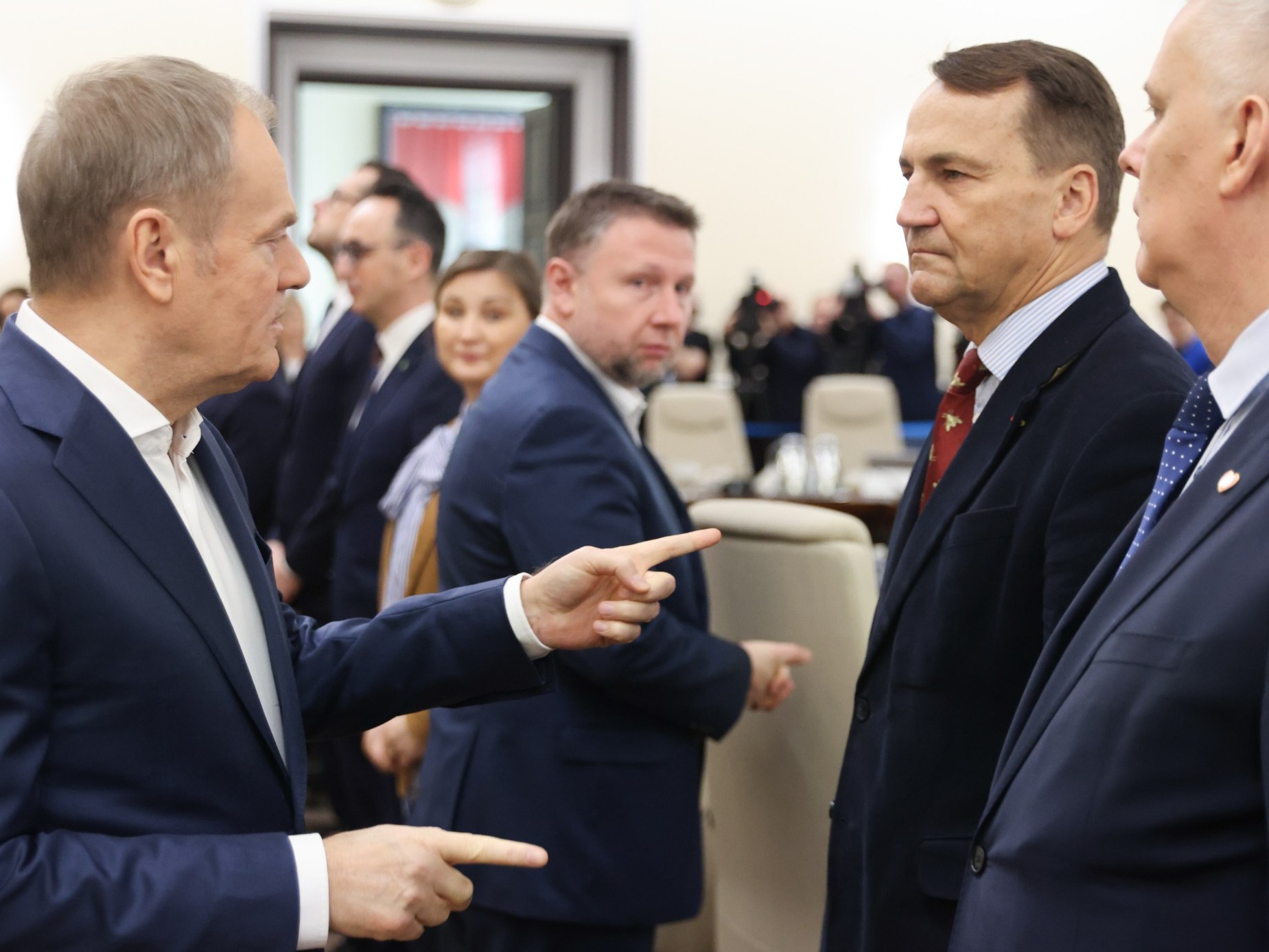 Туск о словах Сикорского: Они вызвали яростную реакцию Кремля и ПиС