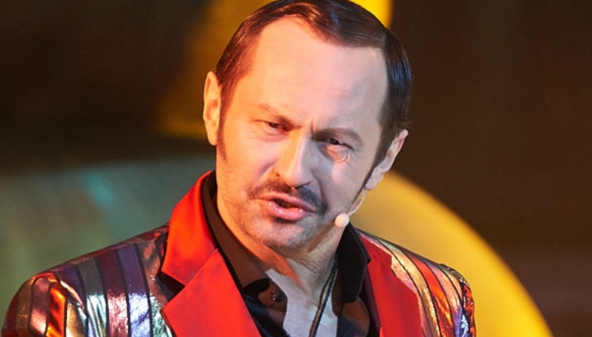 Andrzej Konopka w roli szefa "Pożaru w burdelu"