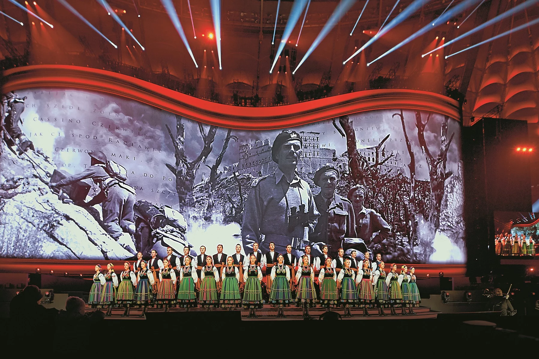 Koncert dla Niepodległej na stadionie PGE Narodowy w Warszawie oglądało na miejscu 40 tys. osób, a przed telewizorami ponad 7 mln widzów