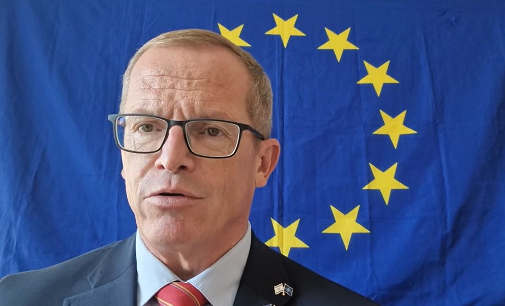 Burza po skandalicznych słowach Fehlinger-Jahna. "Zapraszam do Auschwitz", "niedouczony głupiec"