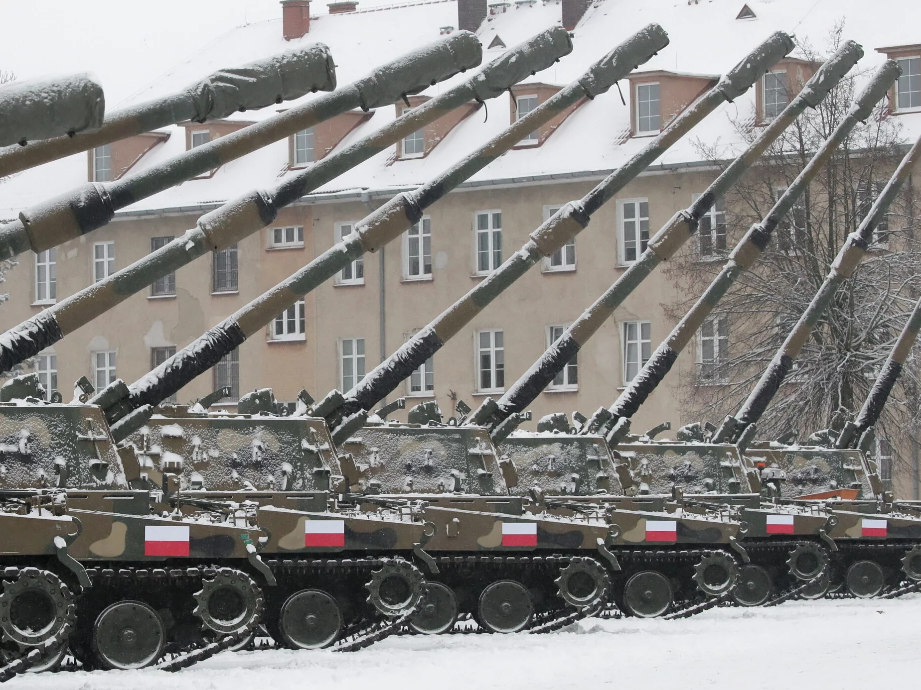 Koreańskie samobieżne armatohaubice K9 w Węgorzewie.