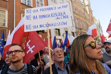 Gdańsk. Manifestacja zorganizowana przez prezydenta Pawła Adamowicza