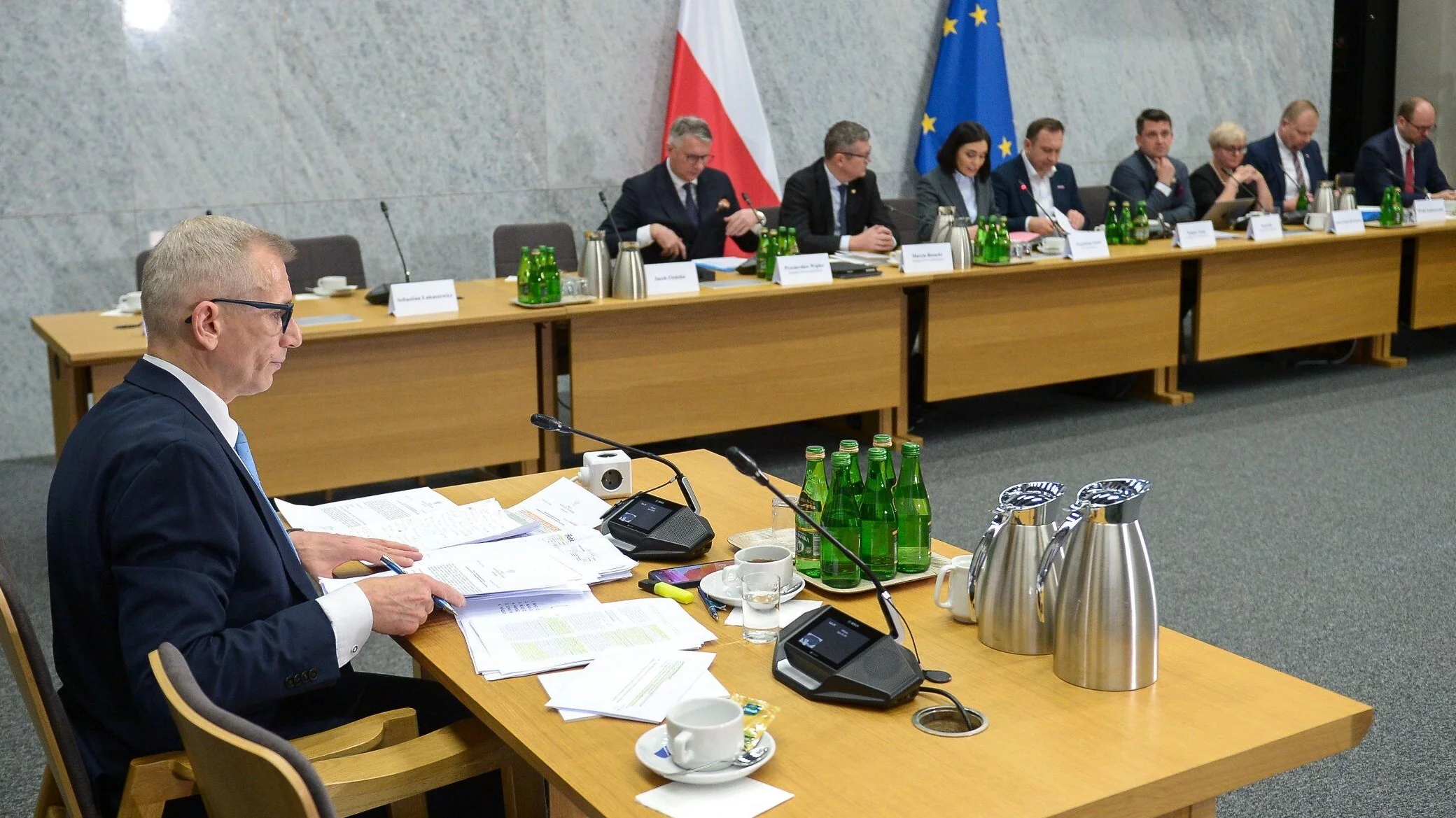 Gdzie Jest Ziobro Kwiatkowski Sugeruje Ucieczk Na W gry