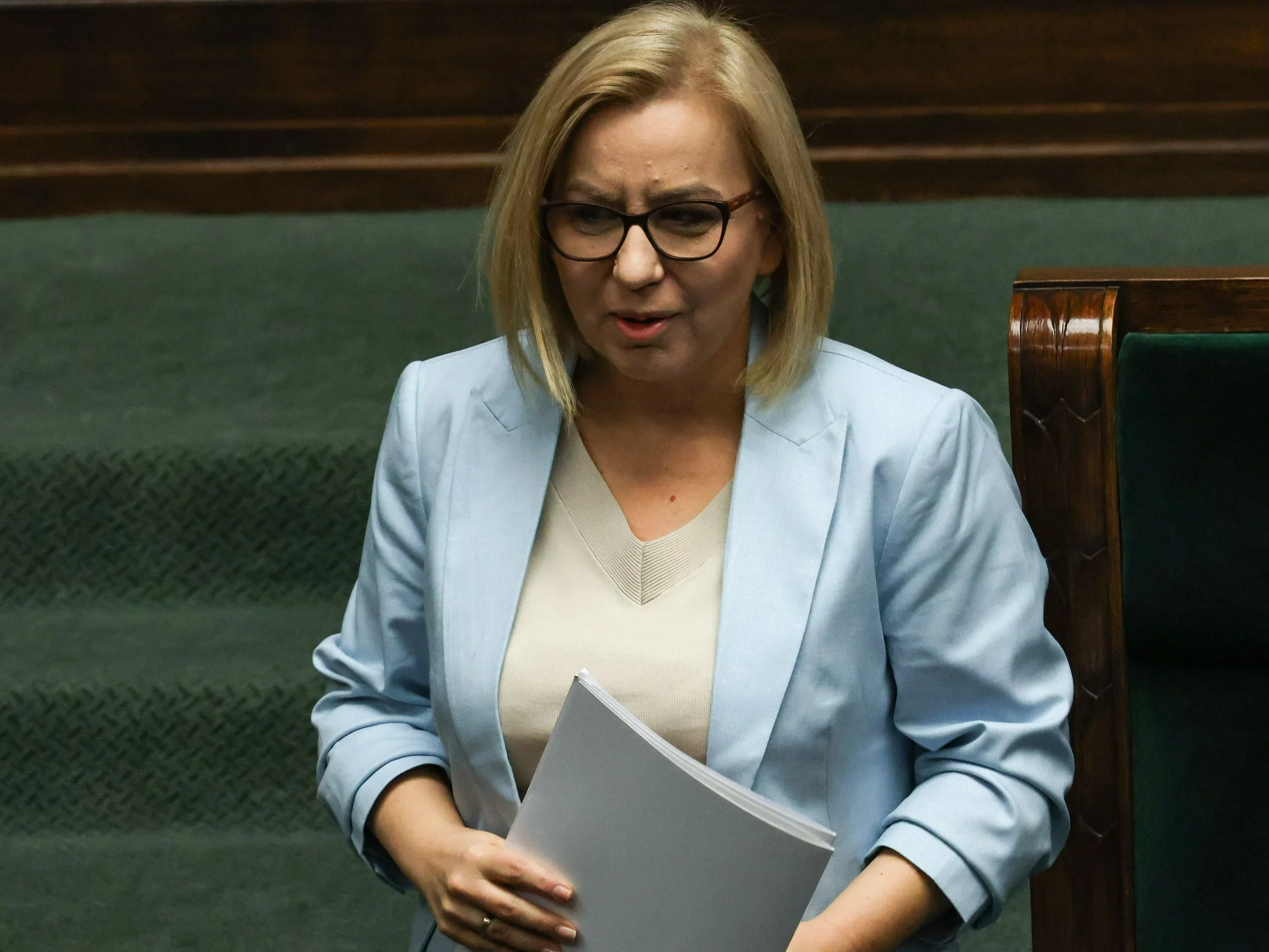 Minister klimatu i środowiska Paulina Hennig-Kloska na sali plenarnej Sejmu