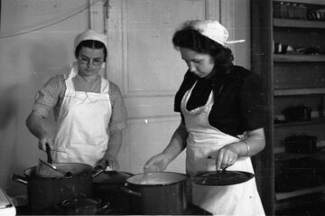 Gotujące kobiety, zdjęcie ilustracyjne