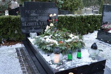 Grób Grób Piotra Nurowskiego na Cmentarzu Wojskowym na warszawskich Powązkach na Cmentarzu Wojskowym na warszawskich Powązkach