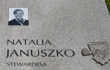Grób Natalii Januszko na Cmentarzu Wojskowym na Powązkach w Warszawie
