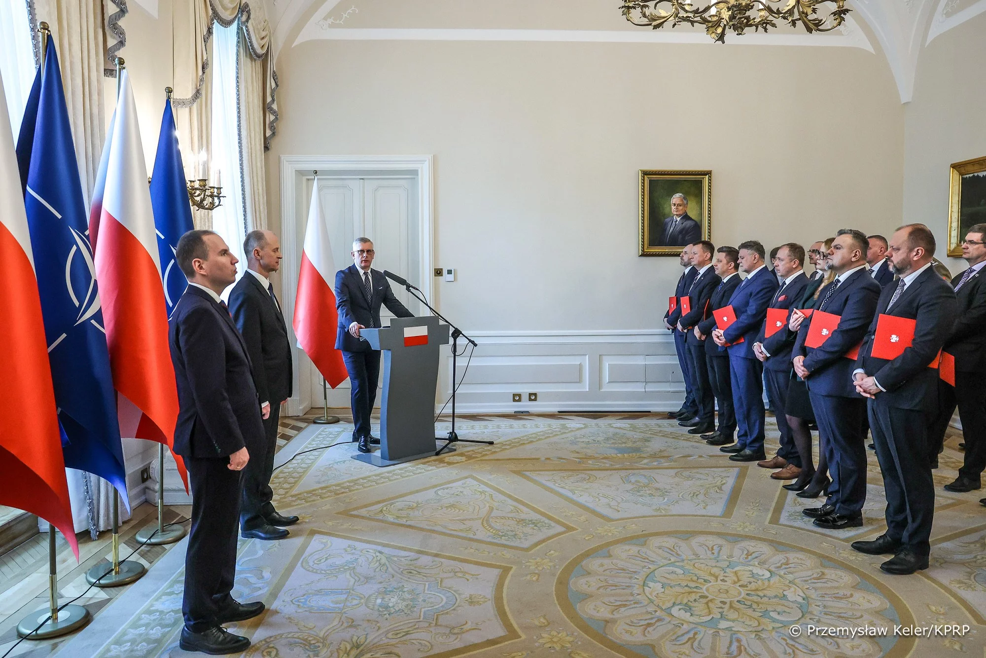 W Pałacu Prezydenckim odbyła się uroczystość wręczenia aktów powołania oraz pierwsze posiedzenie Rady Bezpieczeństwa i Obronności przy Prezydencie RP
