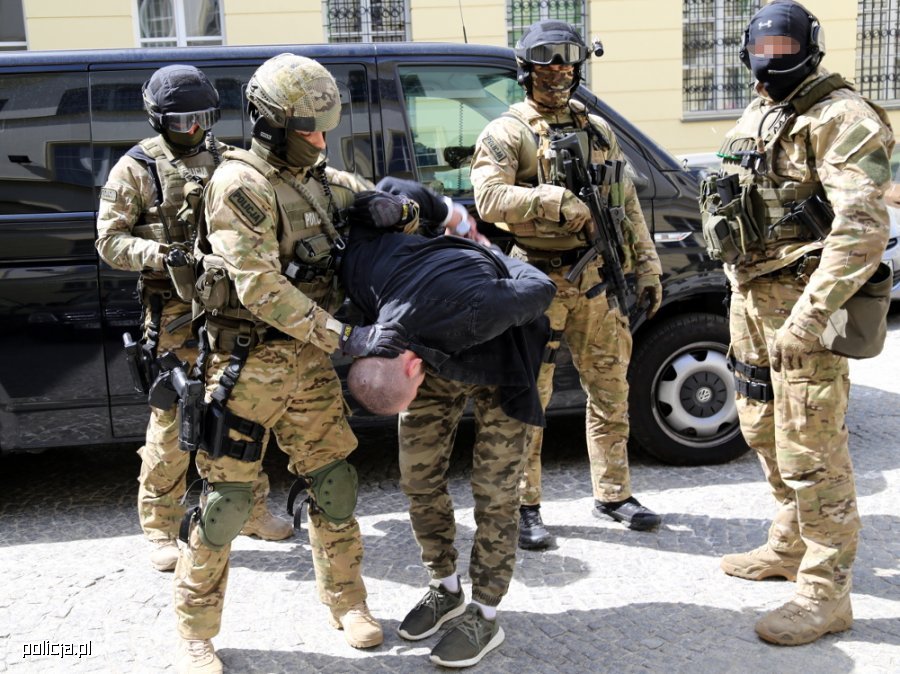 24-latka zatrzymali antyterroryści