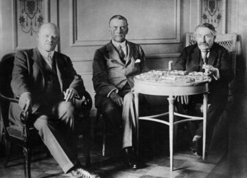Gustav Stresemann, Austen Chamberlain i Aristide Briand w Locarno, 1925 rok