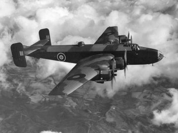 Handley Page Halifax B Mk.III - m.in. takie maszyny transportowały cichociemnych.