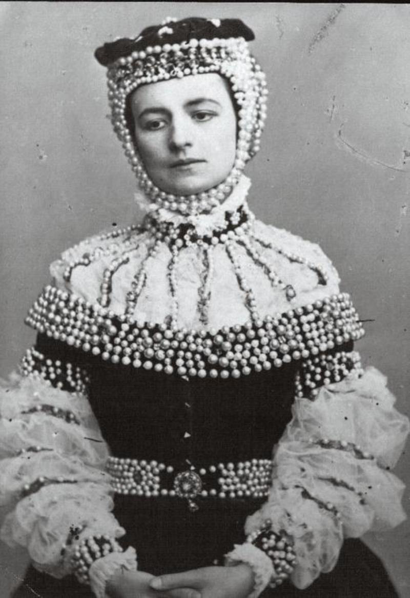 Helena Modrzejewska w roli tytułowej w sztuce „Barbara Radziwiłłówna” (1865)