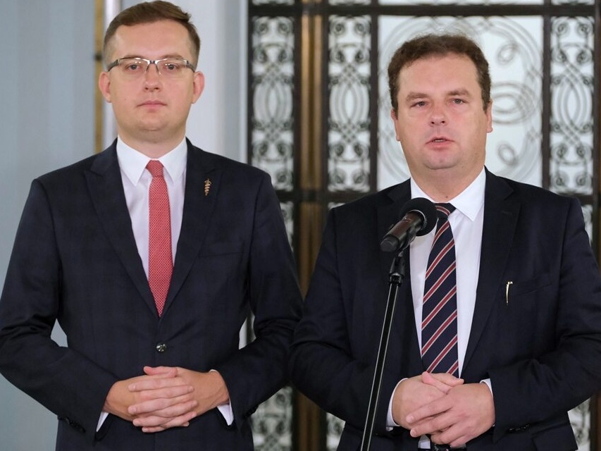 Politycy Konfederacji Robert Winnicki i Jacek Wilk