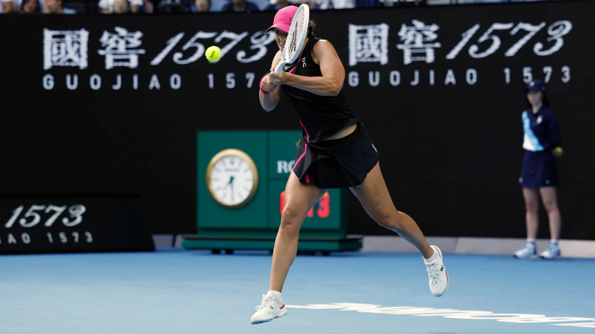 Iga Świątek podczas meczu z Linda Noskova w Australian Open