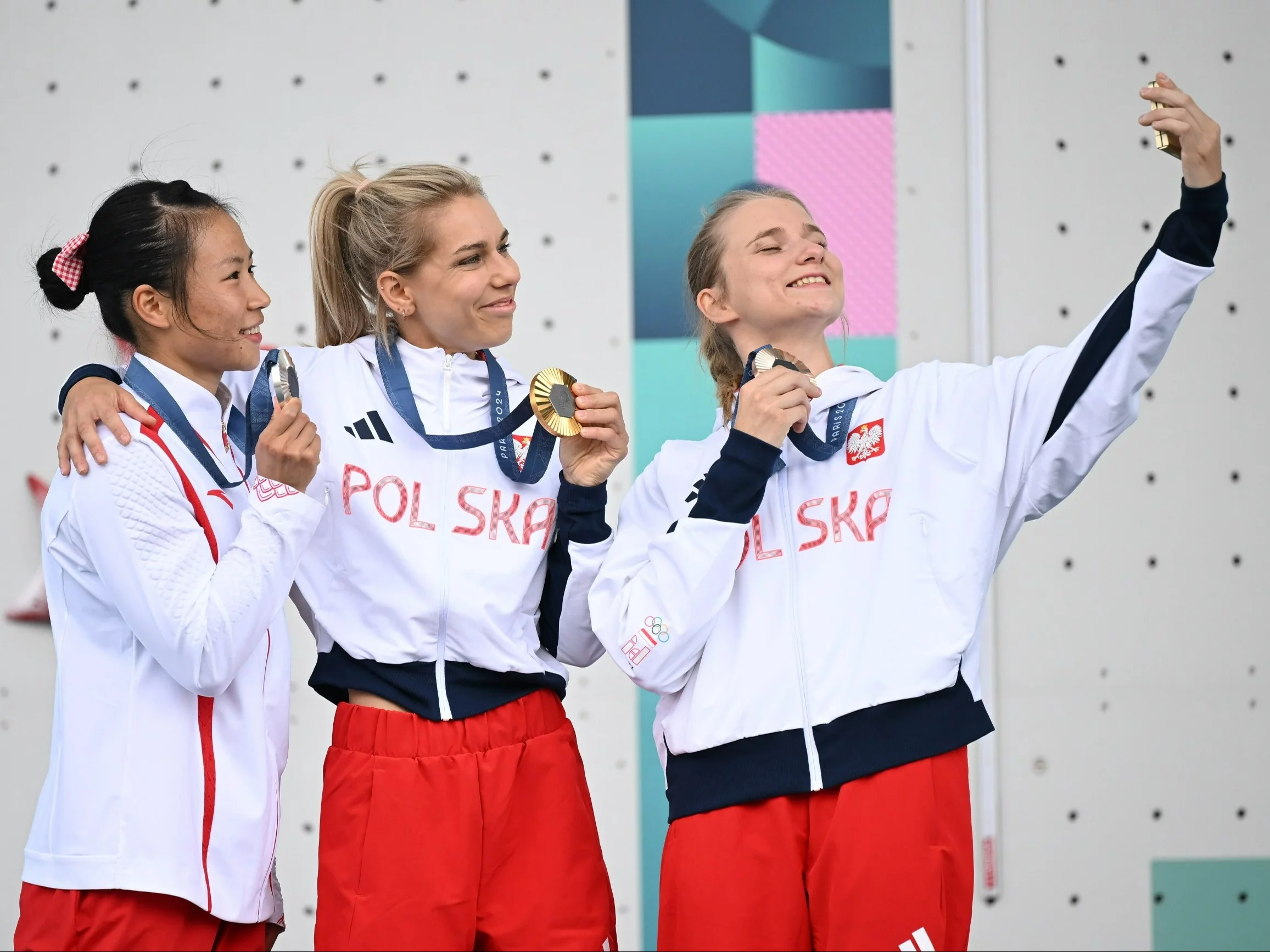 Aleksandra Mirosław i Aleksandra Kałucka na podium