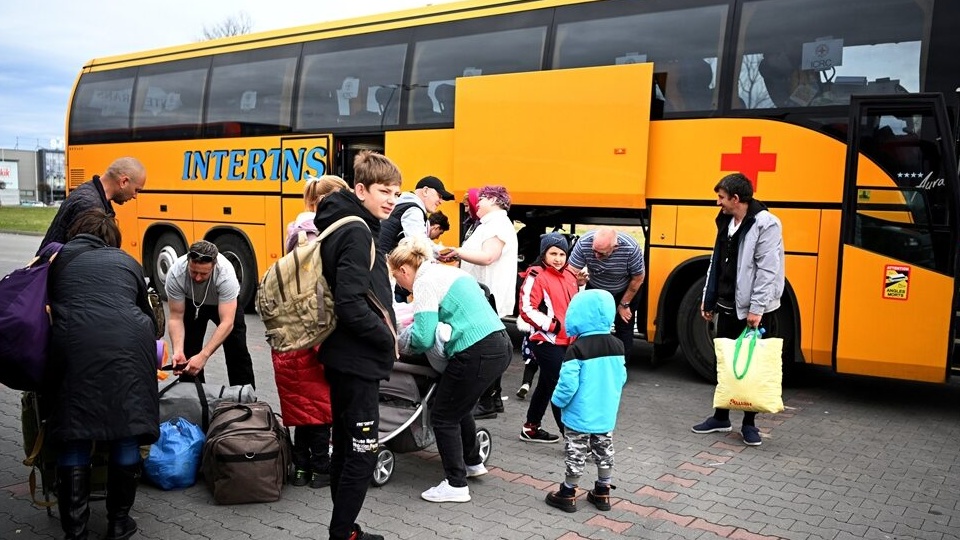 Uchodźcy z Ukrainy po przyjeździe do Centrum Pomocy Humanitarnej w Przemyślu