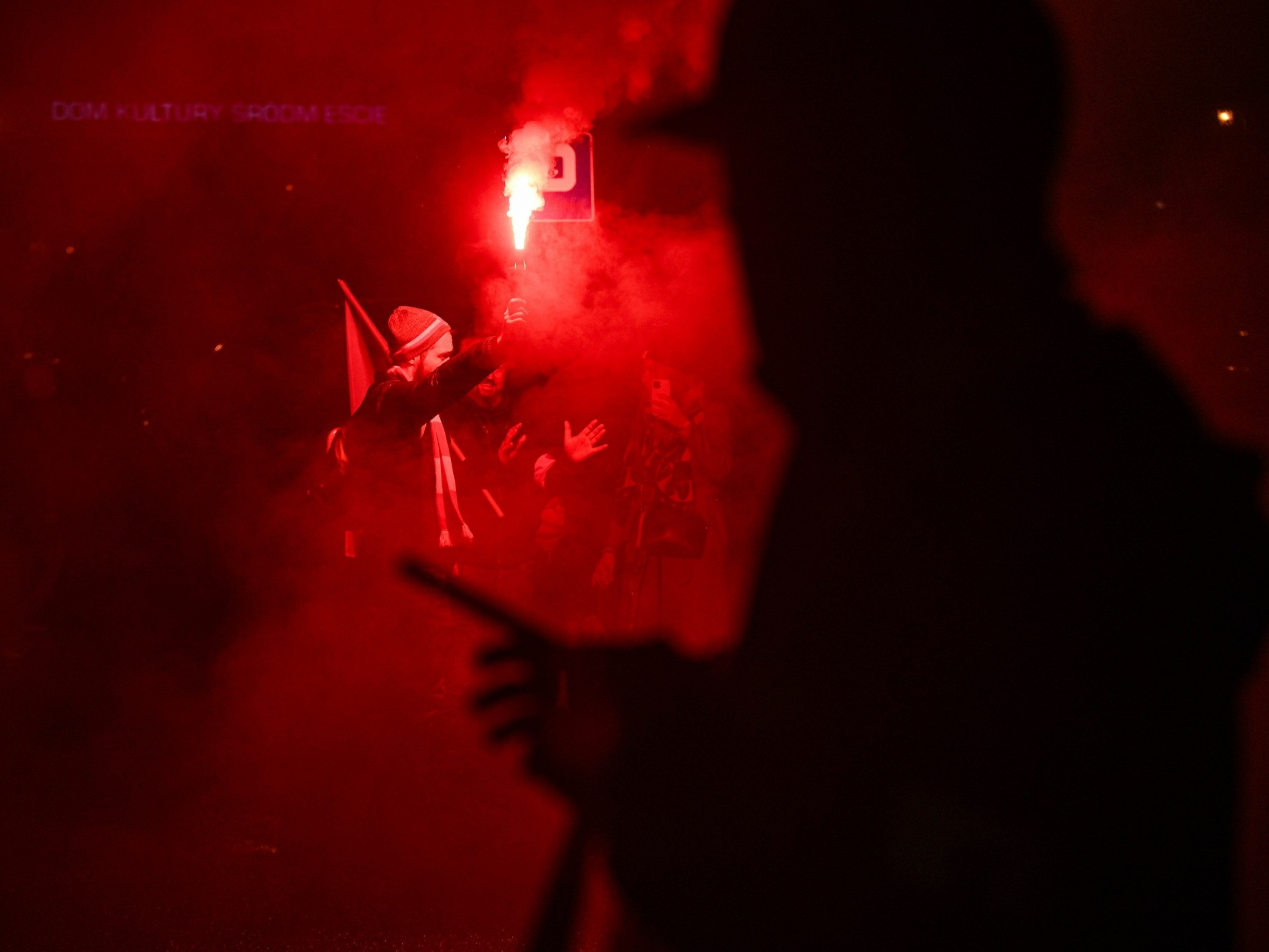 Incydent na Marszu Niepodległości. "Tu jest Polska, nie Bruksela"
