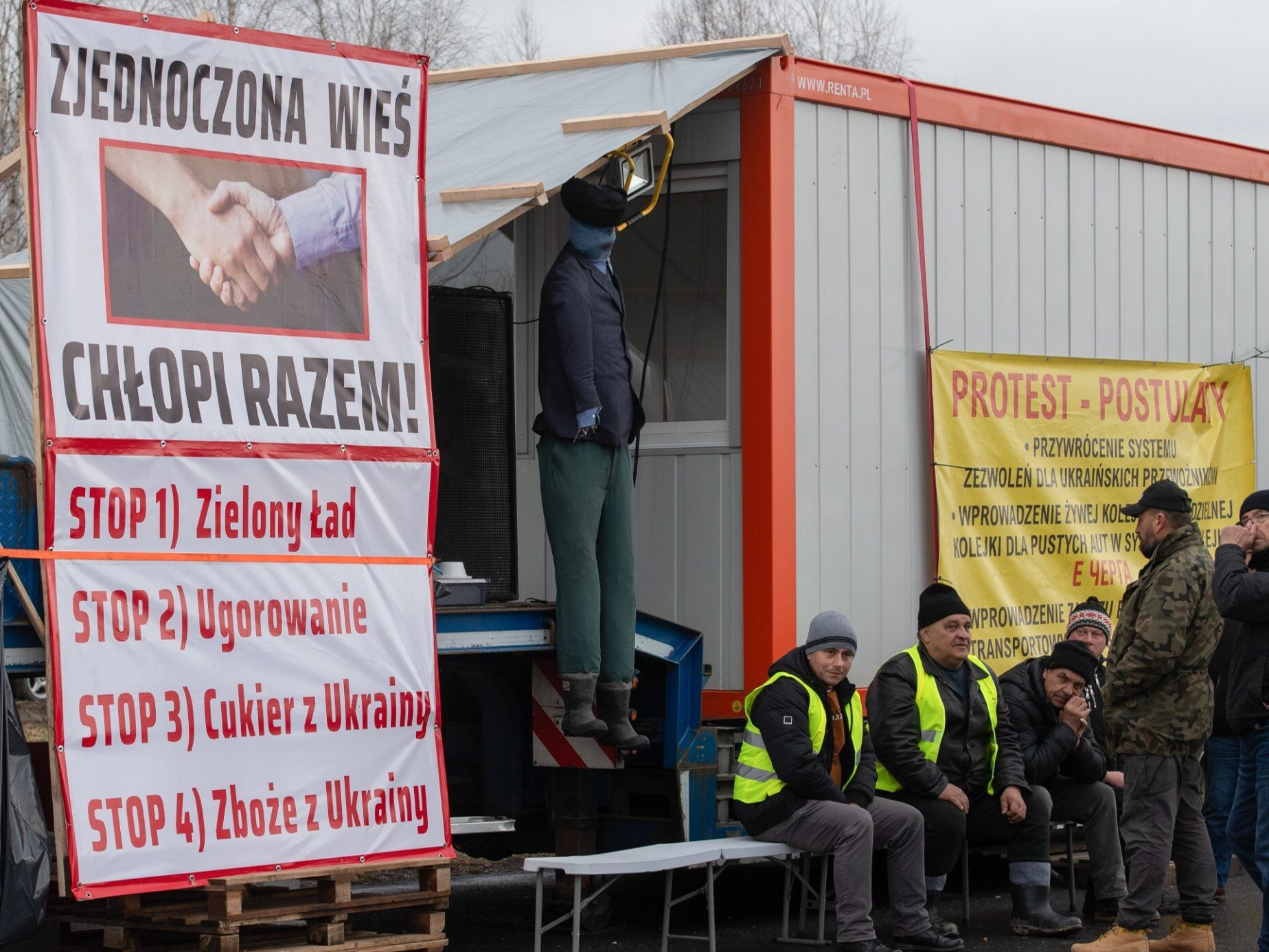 Dorohusk, 12.02.2024. Protest na przejściu granicznym w Dorohusku