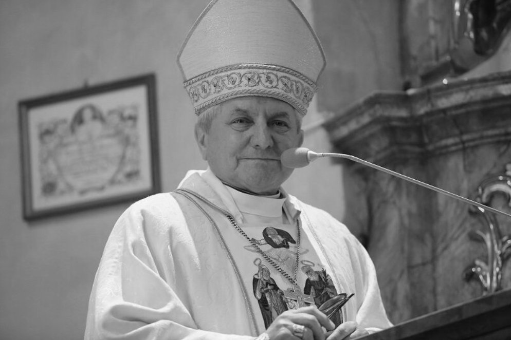 Bp Edward Janiak