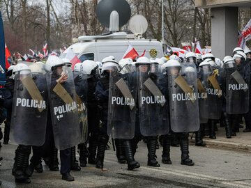 Interwencja policji podczas protestu rolników w Warszawie