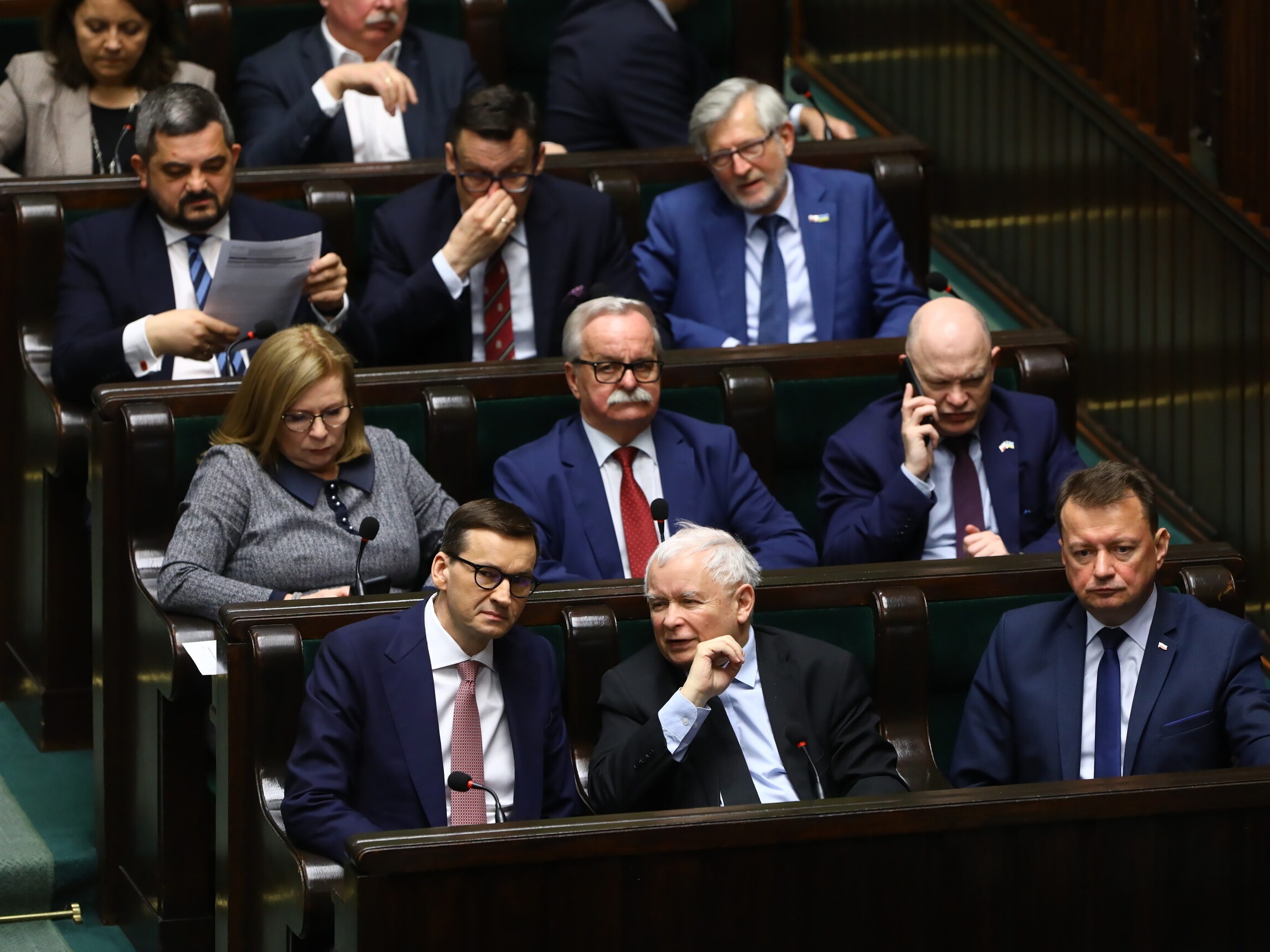 Premier Mateusz Morawiecki, prezes PiS Jarosław Kaczyński i szef MON Mariusz Błaszczak w Sejmie